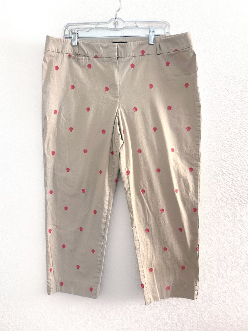 Talbots Signature Embroidered Seashell Capri Pants Khaki Pink Coastal Size 16